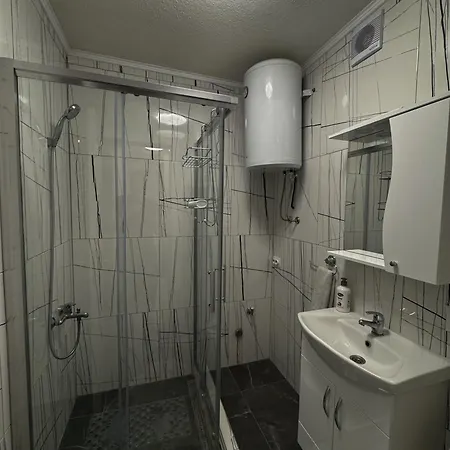 Stan Na Dan Apartamento Doboj